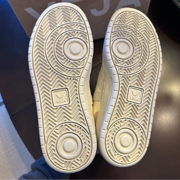 NIB Veja V-15 Leather Sneakers Sz 7 EU 38 Cashew Pierre Multicolor Hightops - Picture 13 of 13